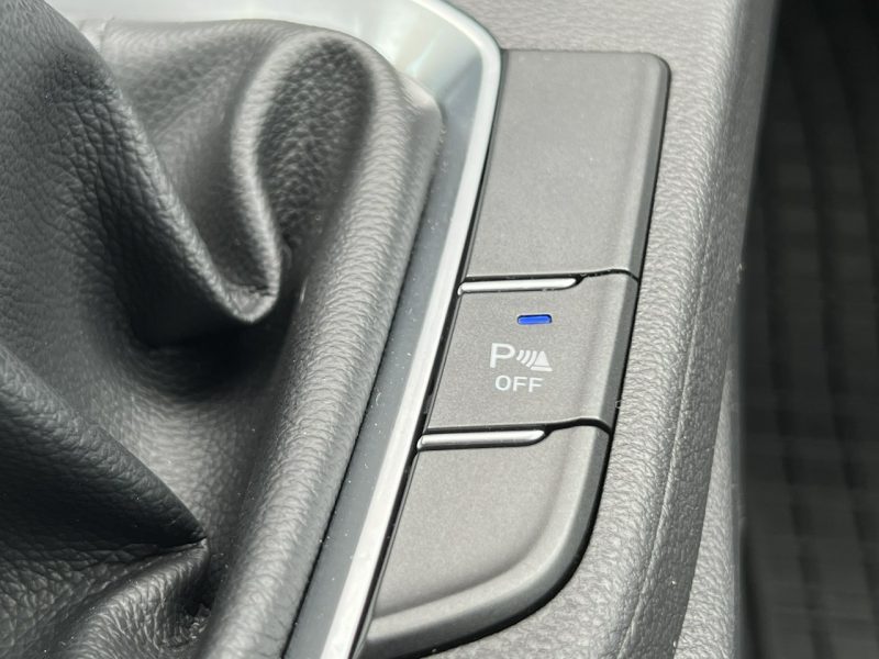 Hyundai i30 1.5T-GDI 160KM 48V 6MT Modern+Display Salon Polska 1 wł. FV23% III (2017-)
