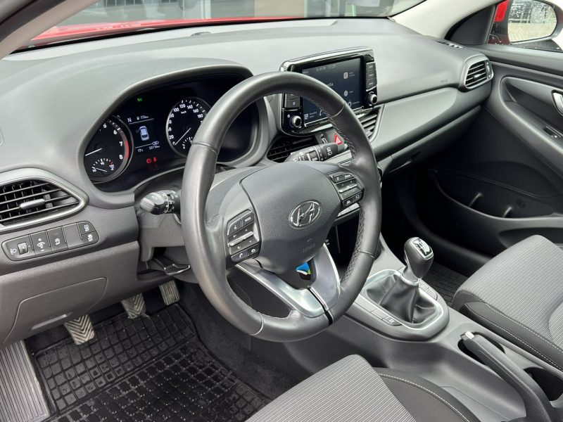 Hyundai i30 1.5T-GDI 160KM 48V 6MT Modern+Display Salon Polska 1 wł. FV23% III (2017-)
