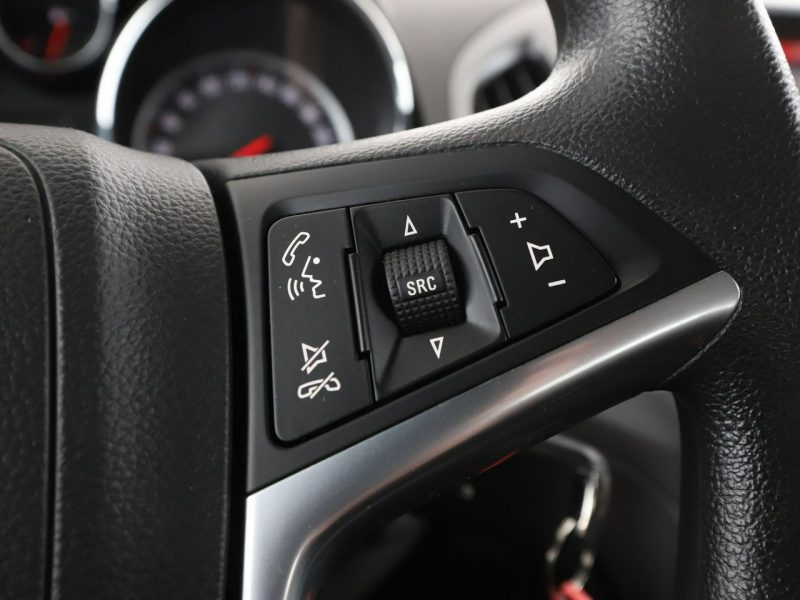Opel Astra klimatyzacja multufunkcja bluetooth K (2015-2021)