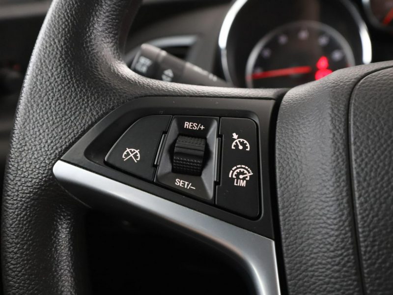 Opel Astra klimatyzacja multufunkcja bluetooth K (2015-2021)