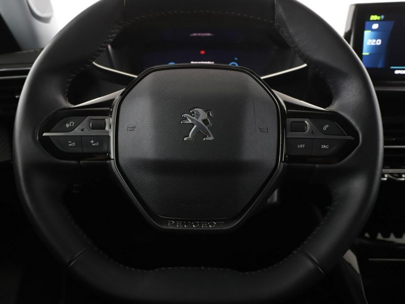 Peugeot 2008 FV23% full LED virtual cocpit navi kamera i czujniki parkowania II (2019-)