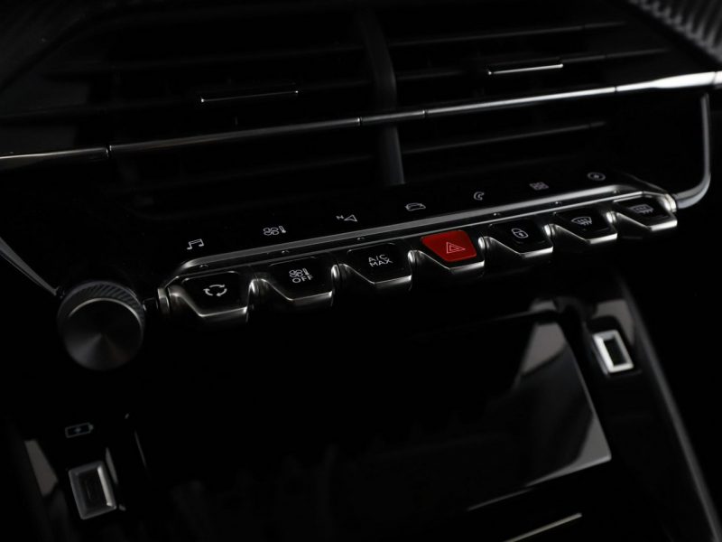 Peugeot 2008 FV23% full LED virtual cocpit navi kamera i czujniki parkowania II (2019-)