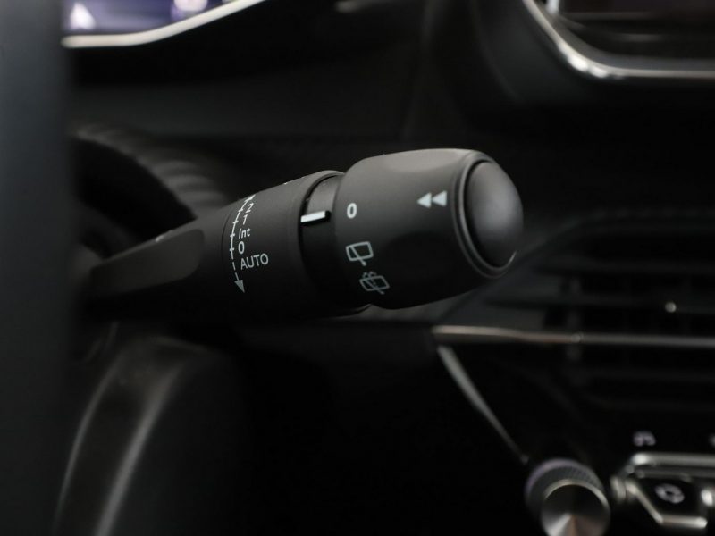 Peugeot 2008 FV23% full LED virtual cocpit navi kamera i czujniki parkowania II (2019-)