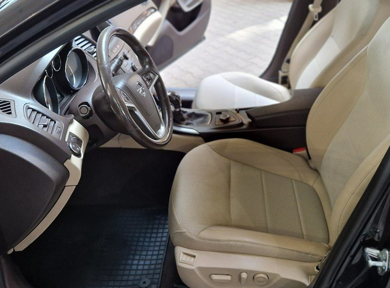 Opel Insignia 4x4 !!250 KM. !! ZOBACZ OPIS !! W PODANEJ CENIE ROCZNA GWARANCJA !! A (2008-2017)