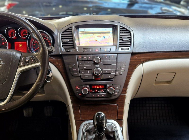 Opel Insignia 4x4 !!250 KM. !! ZOBACZ OPIS !! W PODANEJ CENIE ROCZNA GWARANCJA !! A (2008-2017)