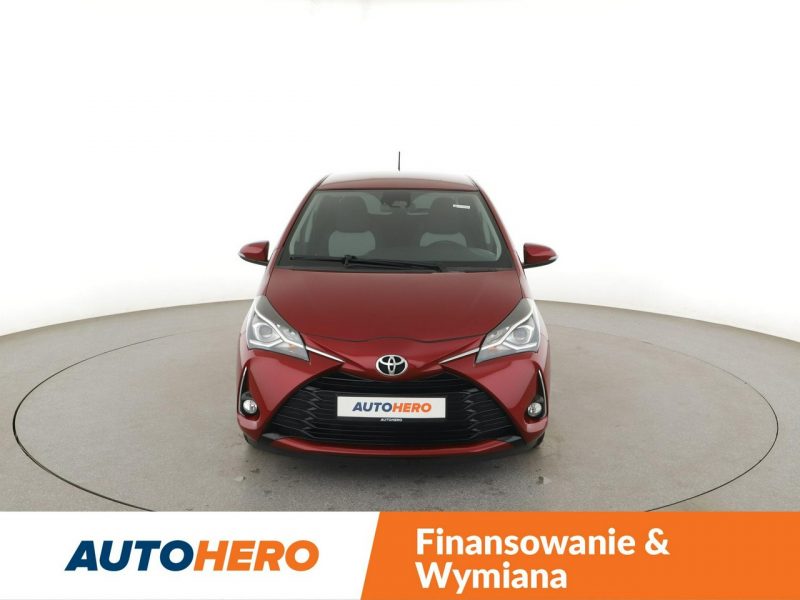 Toyota Yaris automat grzane fotele kamera Bluetooth tempomat III (2011-2019)
