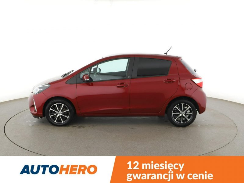 Toyota Yaris automat grzane fotele kamera Bluetooth tempomat III (2011-2019)