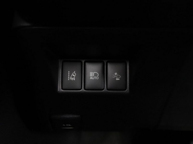 Toyota Yaris automat grzane fotele kamera Bluetooth tempomat III (2011-2019)