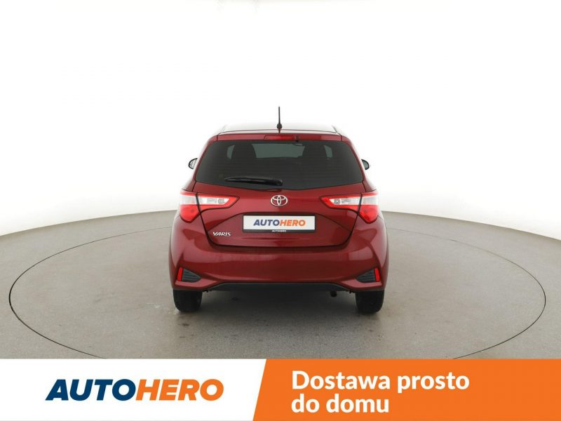 Toyota Yaris automat grzane fotele kamera Bluetooth tempomat III (2011-2019)