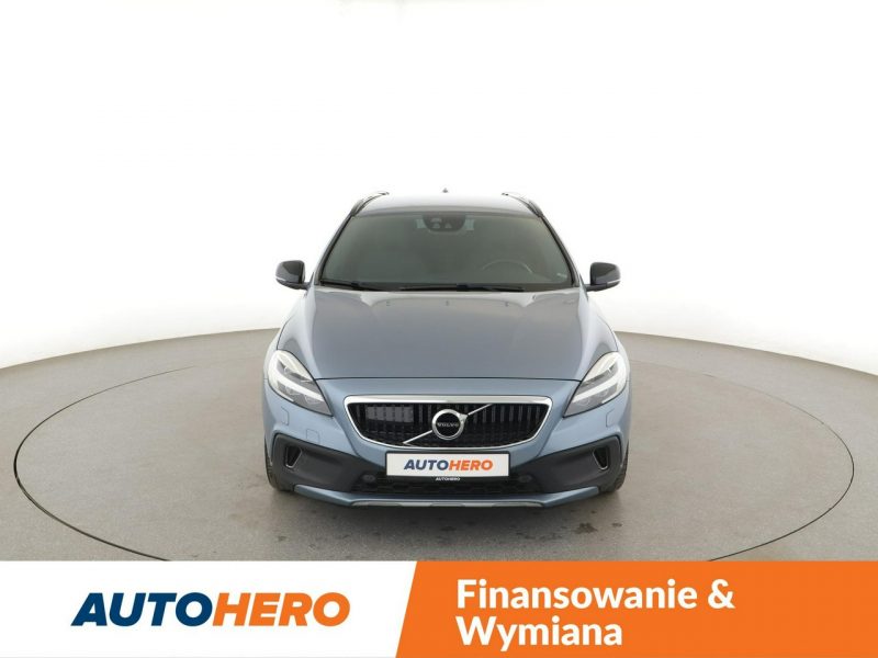 Volvo V40 Cross Country CrossCountry D3 automat navi kamera ACC grzane fotele head-up LED
