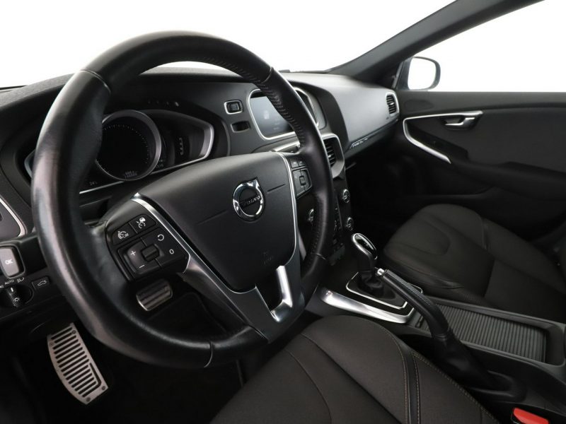 Volvo V40 Cross Country CrossCountry D3 automat navi kamera ACC grzane fotele head-up LED