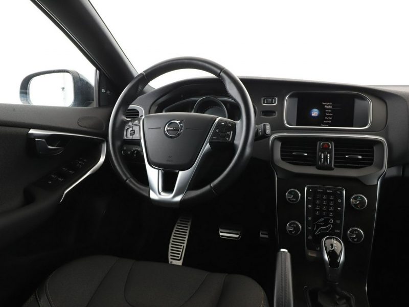 Volvo V40 Cross Country CrossCountry D3 automat navi kamera ACC grzane fotele head-up LED
