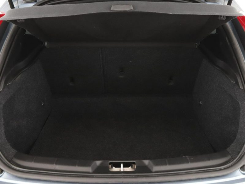 Volvo V40 Cross Country CrossCountry D3 automat navi kamera ACC grzane fotele head-up LED