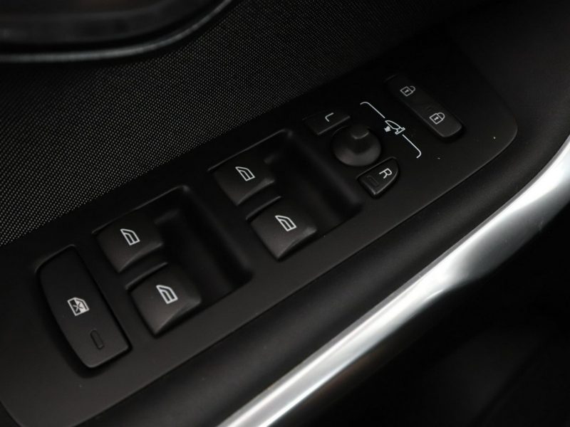 Volvo V40 Cross Country CrossCountry D3 automat navi kamera ACC grzane fotele head-up LED