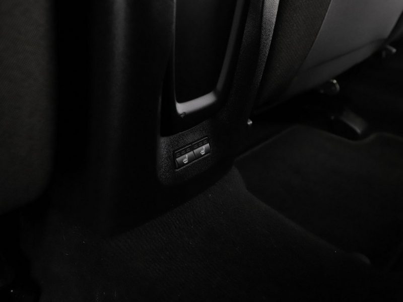 Volvo V40 Cross Country CrossCountry D3 automat navi kamera ACC grzane fotele head-up LED