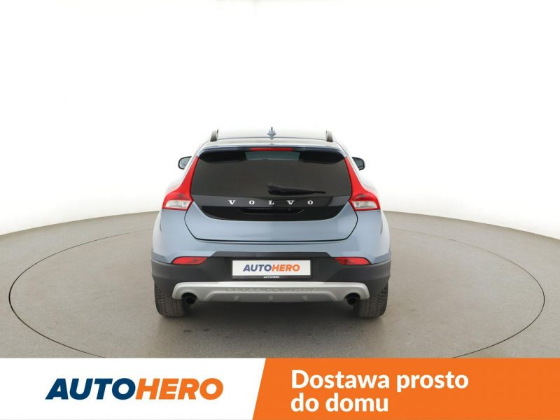 Volvo V40 Cross Country CrossCountry D3 automat navi kamera ACC grzane fotele head-up LED