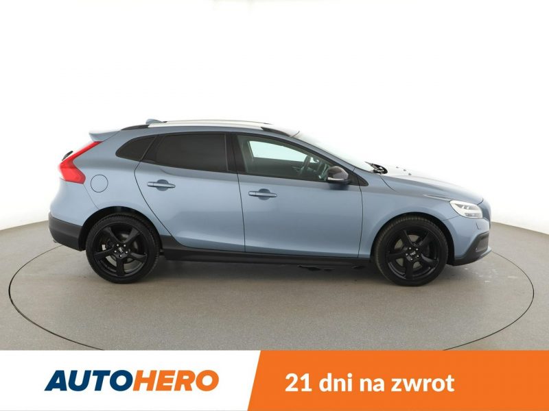 Volvo V40 Cross Country CrossCountry D3 automat navi kamera ACC grzane fotele head-up LED