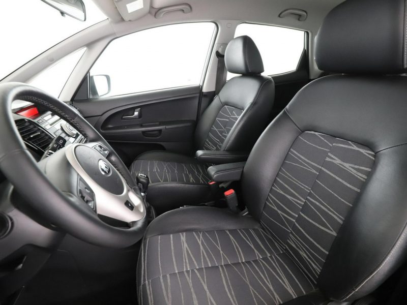 Kia Venga Dream Team lift grzane fotele klima-auto PDC