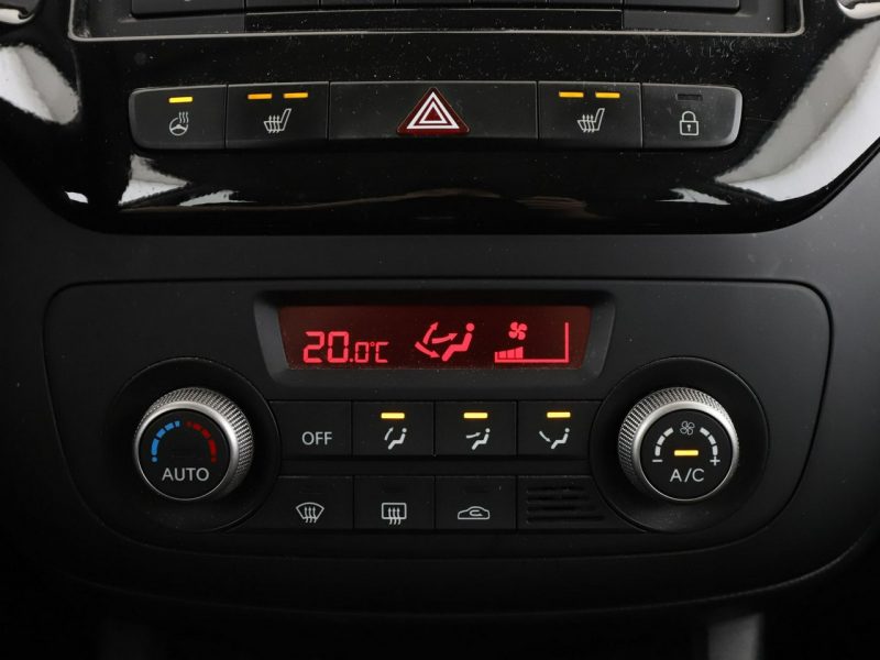 Kia Venga Dream Team lift grzane fotele klima-auto PDC