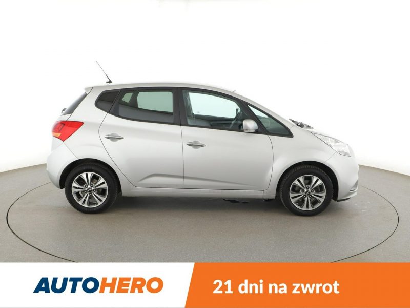 Kia Venga Dream Team lift grzane fotele klima-auto PDC