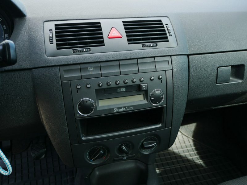Škoda Fabia 1.4 16V 75KM Krajowy - 1 Właśicciel -VAT 23% Brutto +Opony zima I (1999-2008)