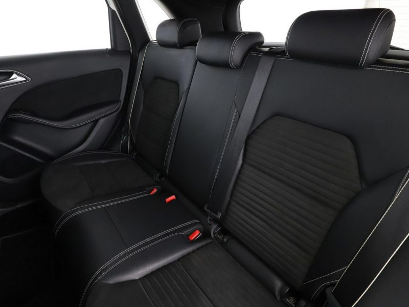 Mercedes B 220 4x4 automat full LED navi klima auto kamera i czujniki parkowania el. W247 (2018-)