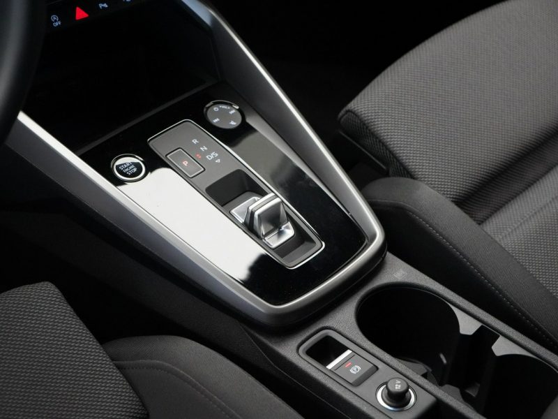 Audi A3 35 TFSI 150 KM S-line LED Kamera Tempomat ACC 8Y