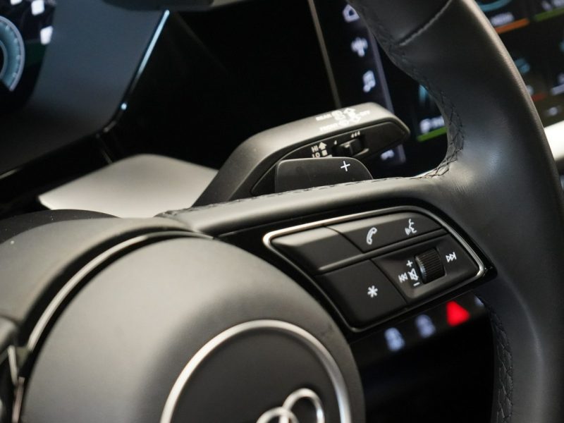Audi A3 35 TFSI 150 KM S-line LED Kamera Tempomat ACC 8Y