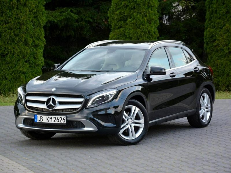 Mercedes GLA 200 1.6 156KM Urban Bi-xenon Ledy Navi Pół-skóry 2xParktronic Alu18"