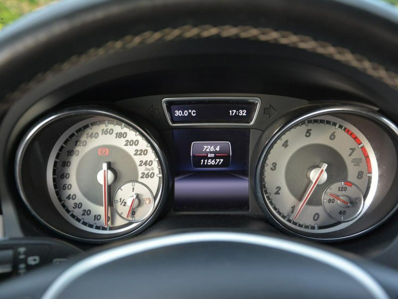 Mercedes GLA 200 1.6 156KM Urban Bi-xenon Ledy Navi Pół-skóry 2xParktronic Alu18"