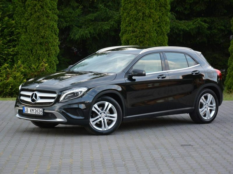 Mercedes GLA 200 1.6 156KM Urban Bi-xenon Ledy Navi Pół-skóry 2xParktronic Alu18"