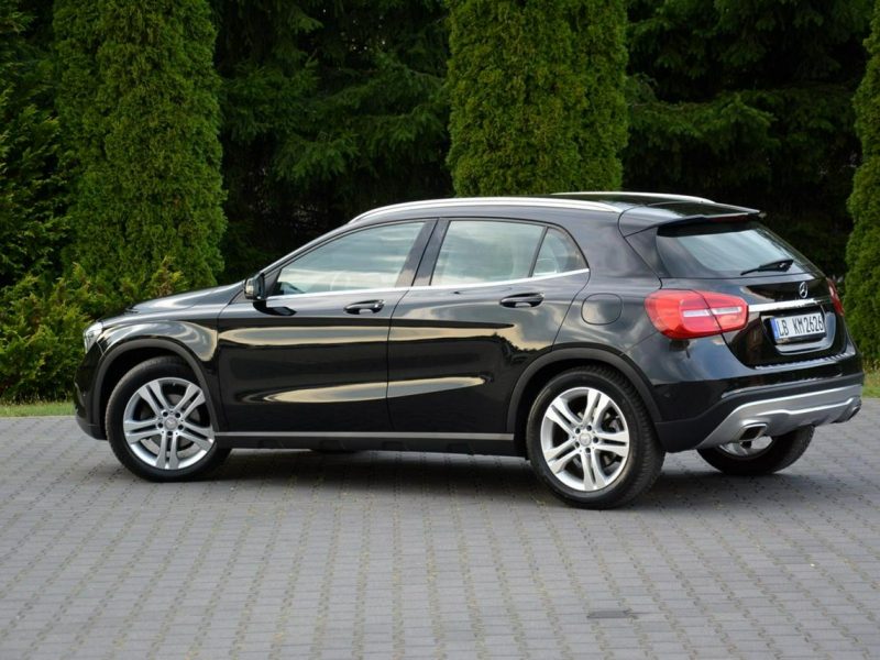 Mercedes GLA 200 1.6 156KM Urban Bi-xenon Ledy Navi Pół-skóry 2xParktronic Alu18"