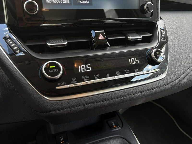 Toyota Corolla 1.8 Hybrid COMFORT TECH, salon Polska, gwarancja, FV23% Seria E16 (2012-)