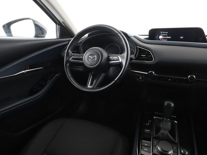 Mazda CX-30 Selection automat mHEV navi kamera ACC BOSE Matrix-LED head-up grzane