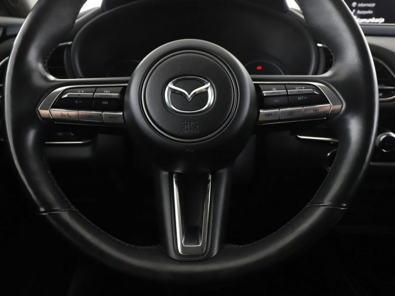 Mazda CX-30 Selection automat mHEV navi kamera ACC BOSE Matrix-LED head-up grzane