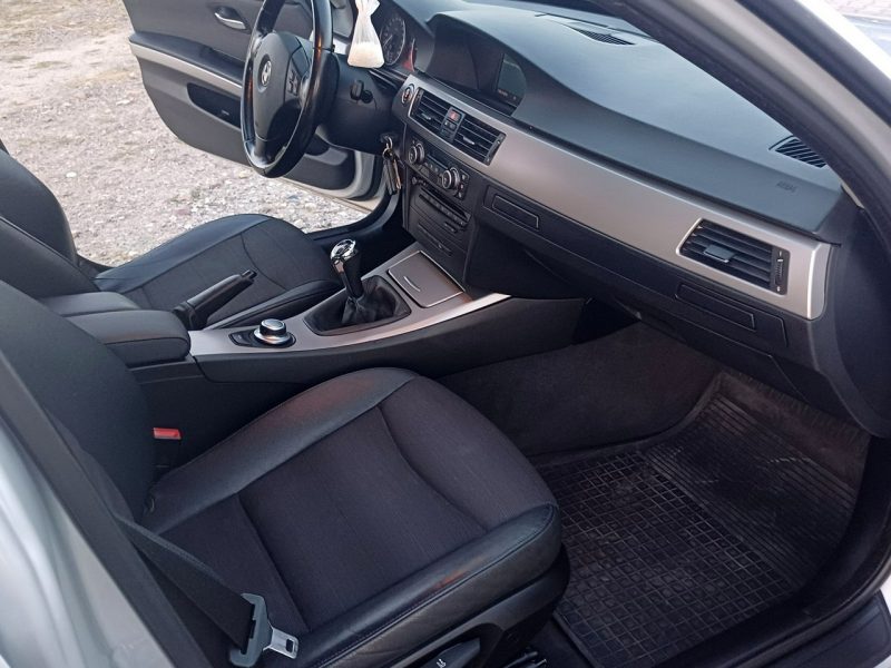 BMW 318 136 KM Klimatronic Solardach E90 (2005-2012)