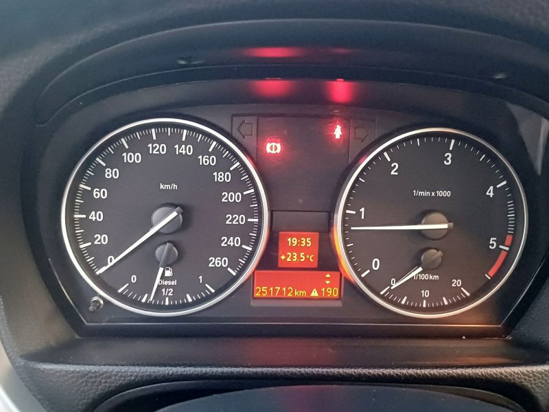 BMW 318 136 KM Klimatronic Solardach E90 (2005-2012)
