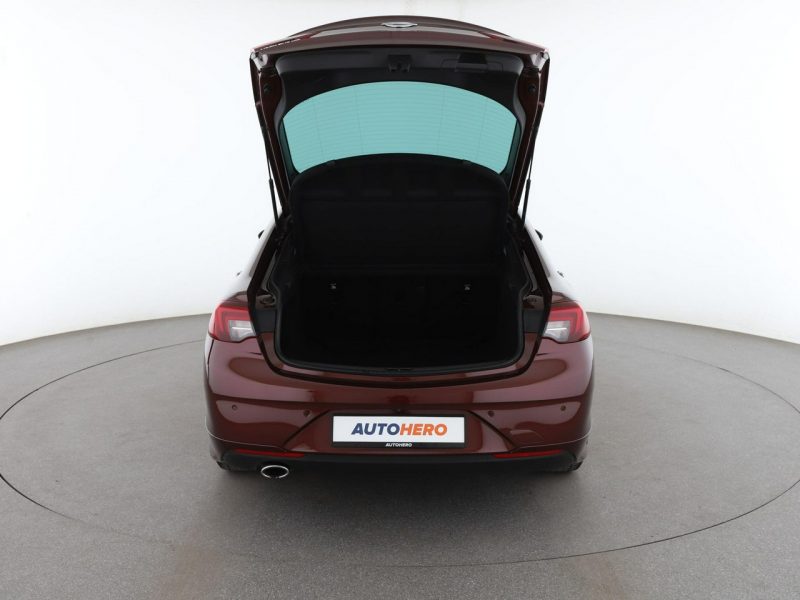 Opel Insignia Innovation automat skóra navi grzane fotele ACC kamera head-up fullLED B (2017-)