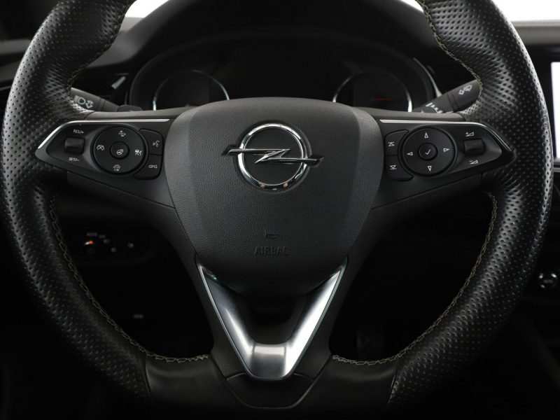 Opel Insignia Innovation automat skóra navi grzane fotele ACC kamera head-up fullLED B (2017-)