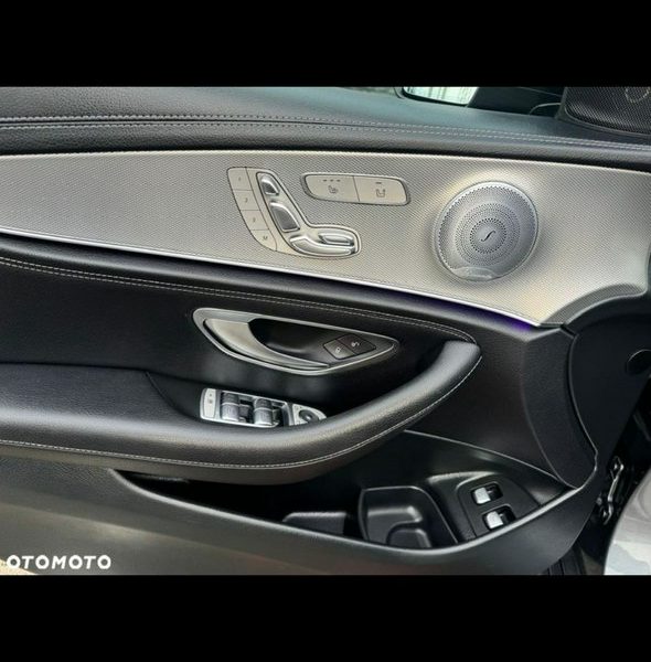 Mercedes E 400 ZOBACZ OPIS !! W podanej cenie roczna gwarancja W213 (2016-)