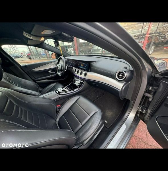 Mercedes E 400 ZOBACZ OPIS !! W podanej cenie roczna gwarancja W213 (2016-)