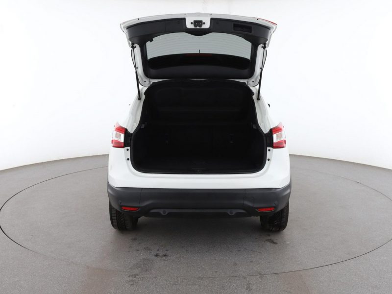 Nissan Qashqai navi klima auto grzane fotele kamera i czujniki parkowania II (2013-2021)