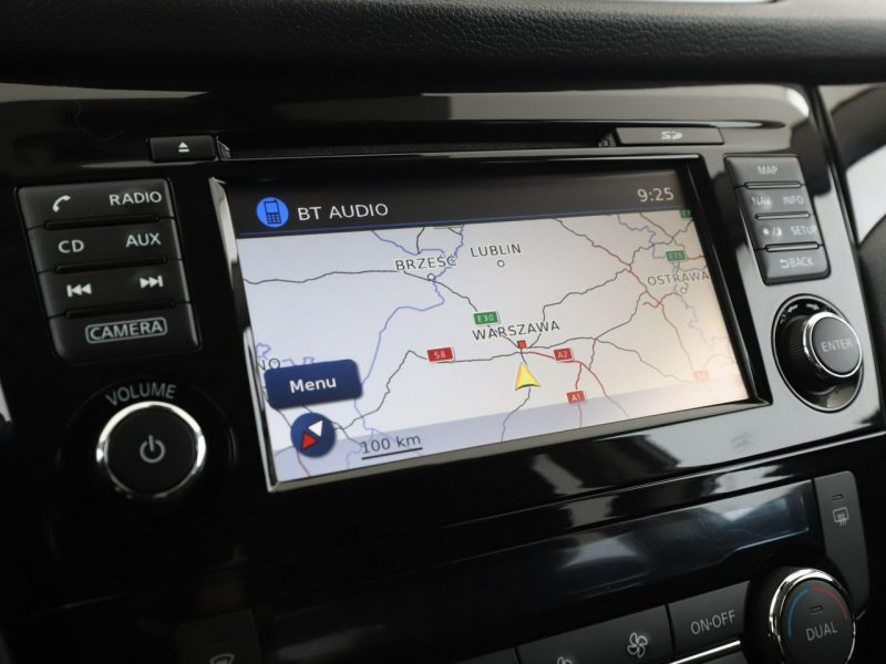 Nissan Qashqai navi klima auto grzane fotele kamera i czujniki parkowania II (2013-2021)