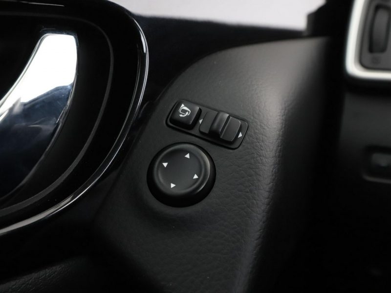 Nissan Qashqai navi klima auto grzane fotele kamera i czujniki parkowania II (2013-2021)