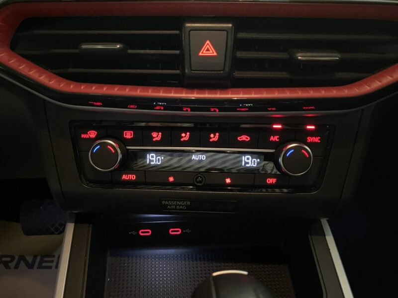 Seat Arona FR 1.0TSI 110KM DSG 2022 r., salon PL, f-a VAT, gwarancja fabryczna