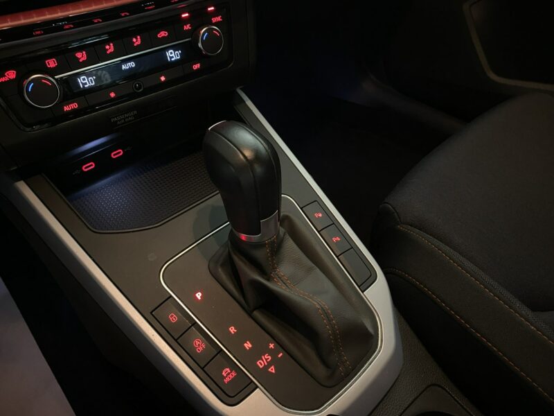 Seat Arona FR 1.0TSI 110KM DSG 2022 r., salon PL, f-a VAT, gwarancja fabryczna