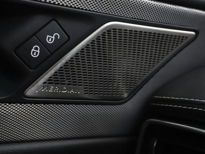 Jaguar XE Automat AWD R-Dynamic Panorama Tempomat GrzanaSkóra Navi HeadUp Kam360 I (2014-)