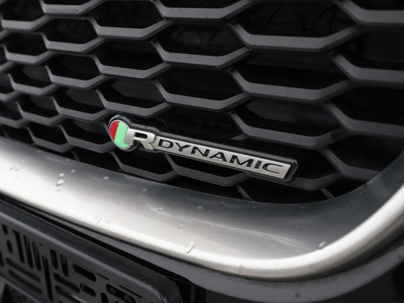 Jaguar XE Automat AWD R-Dynamic Panorama Tempomat GrzanaSkóra Navi HeadUp Kam360 I (2014-)