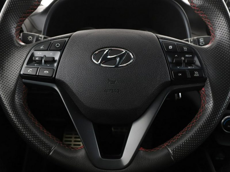 Hyundai Tucson automat półskóra navi klima auto grzane fotele kamera i czujniki park IV (2020-)