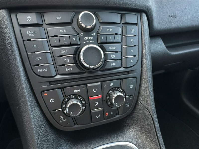 Opel Meriva Benzyna Zarejestrowany Ubezpieczony II (2010-)